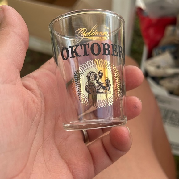 Goldener Oktober Shot Glass - Picture 4 of 6